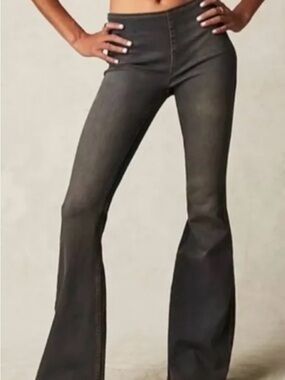 Free People Women's Flare Jeans in Washed Charcoal